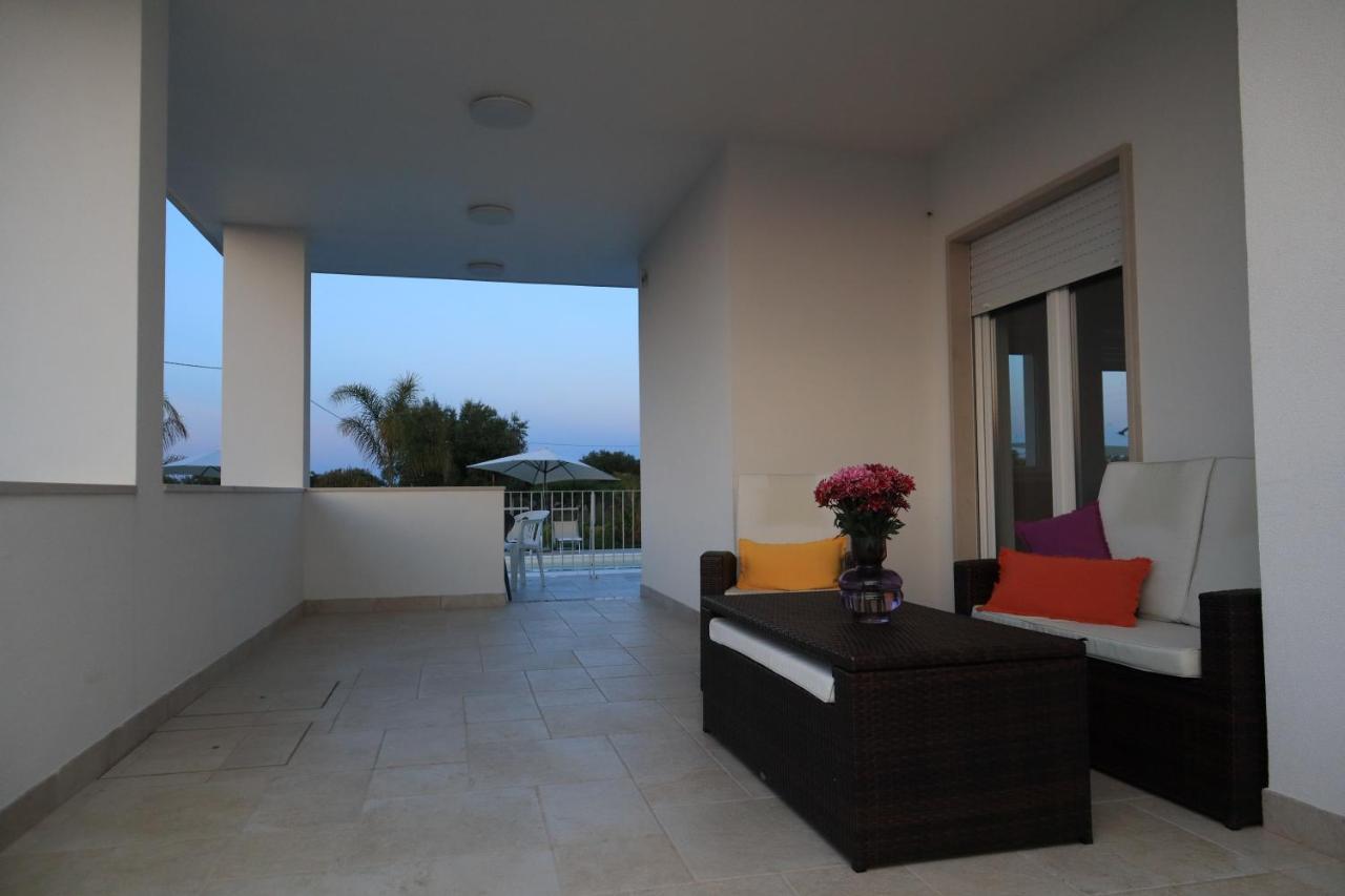 Malia Holiday Villa Conversano Bagian luar foto