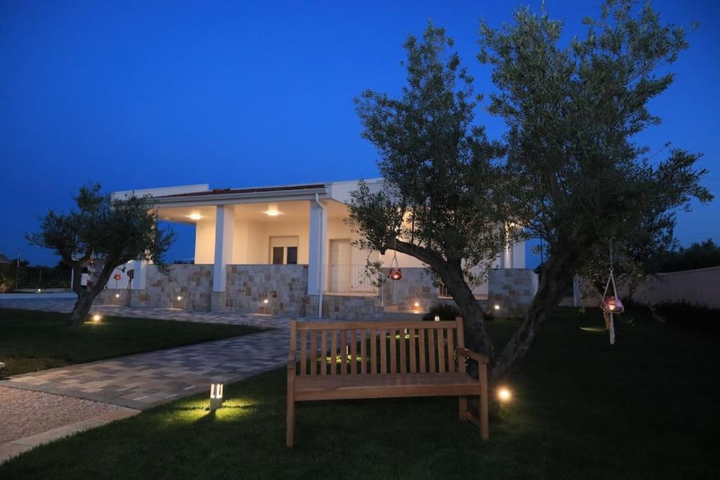 Malia Holiday Villa Conversano Bagian luar foto
