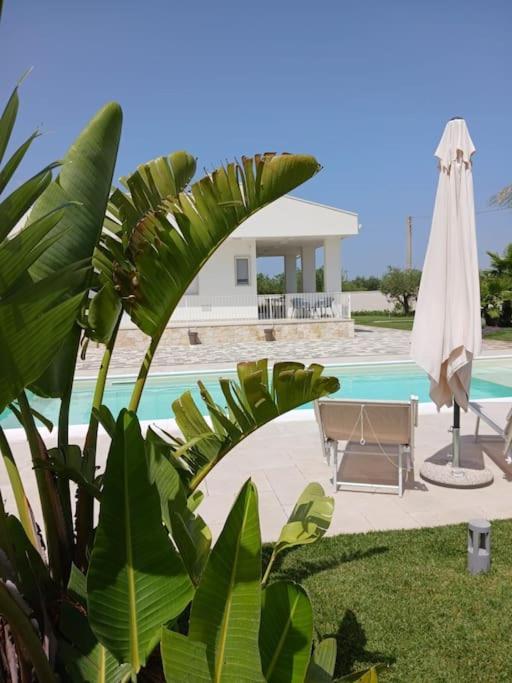 Malia Holiday Villa Conversano Bagian luar foto